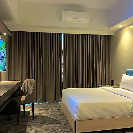 The Tribute Hotel