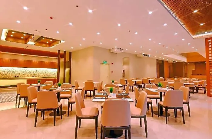 Hotel The Tribute 4*